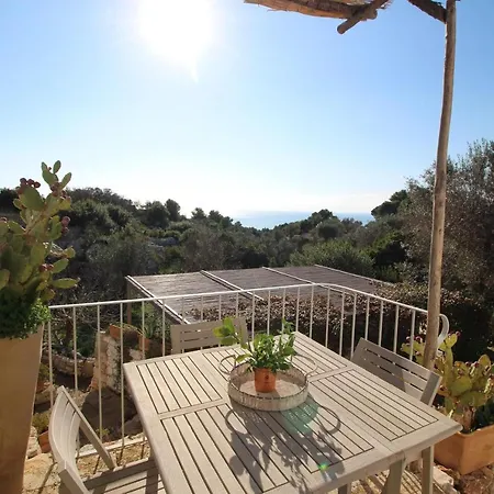 Trullo Ginevra - *